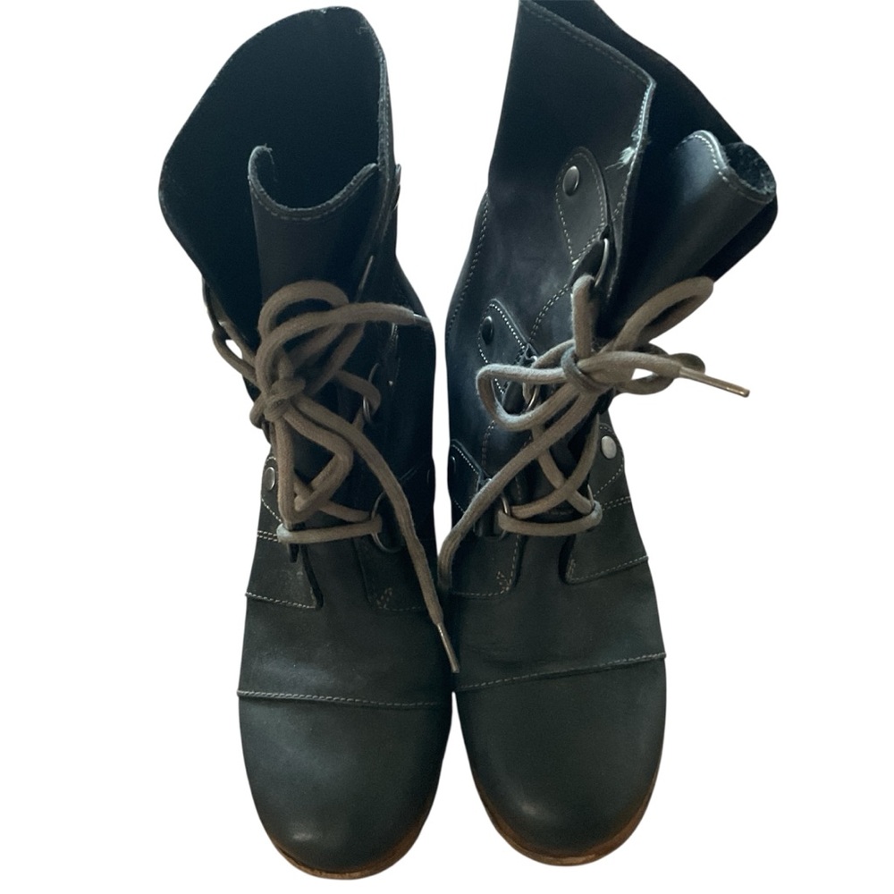 Sorel Women's Black Joan Of Artic Wedge Lace Up Ankle Boots Size 7 - Picture 3 of 11